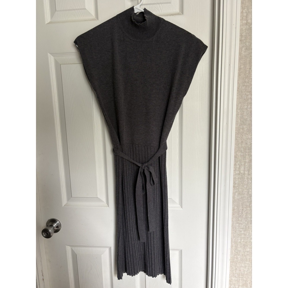 Barneys New York grey silk and cashmere long Dress Size small Luxury Resort